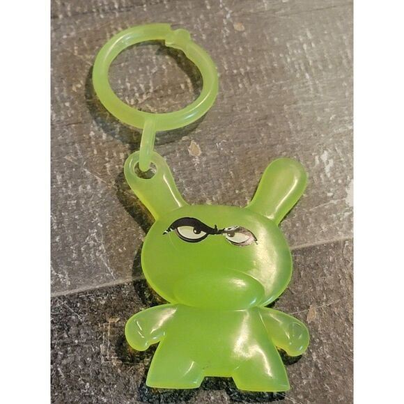 Sonic 2020 Dunny bunny Green keychain angry toy figure - Picture 1 of 4
